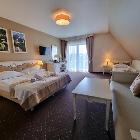 Carlina & Hotell 3*