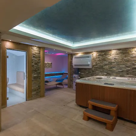 Carlina Hotel&spa 3*