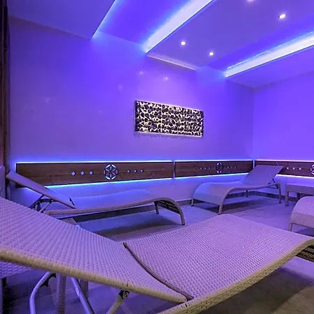 Hotel Carlina & 3*